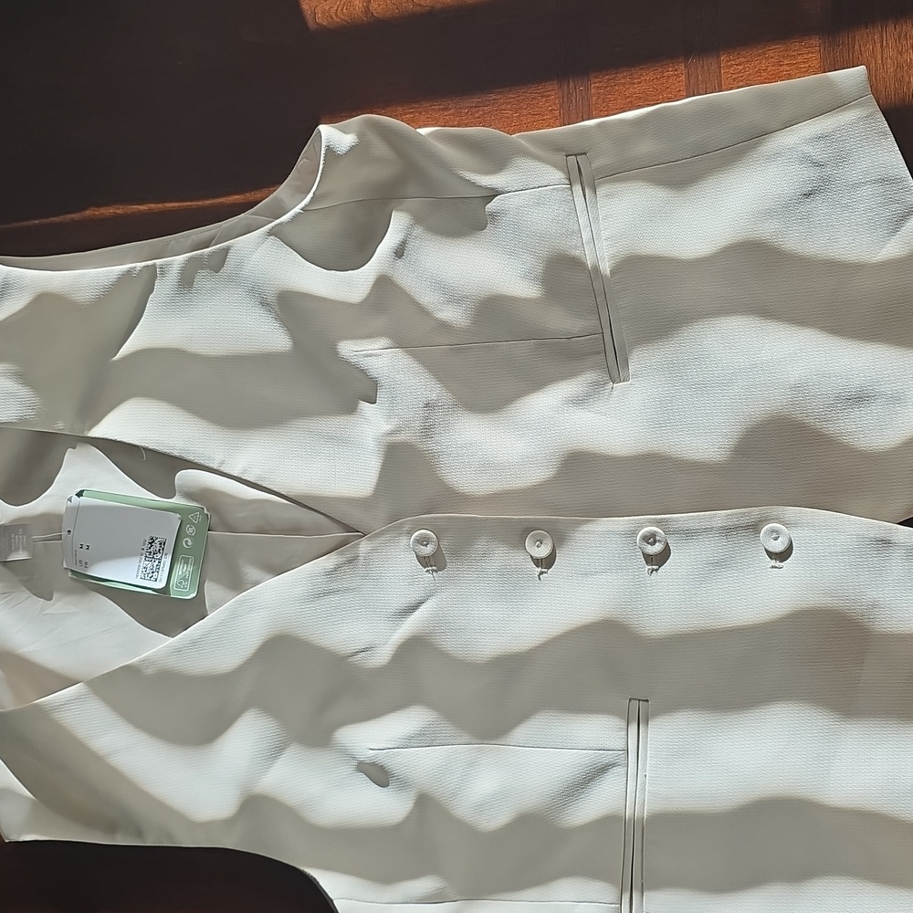 H&M Cream Vest
